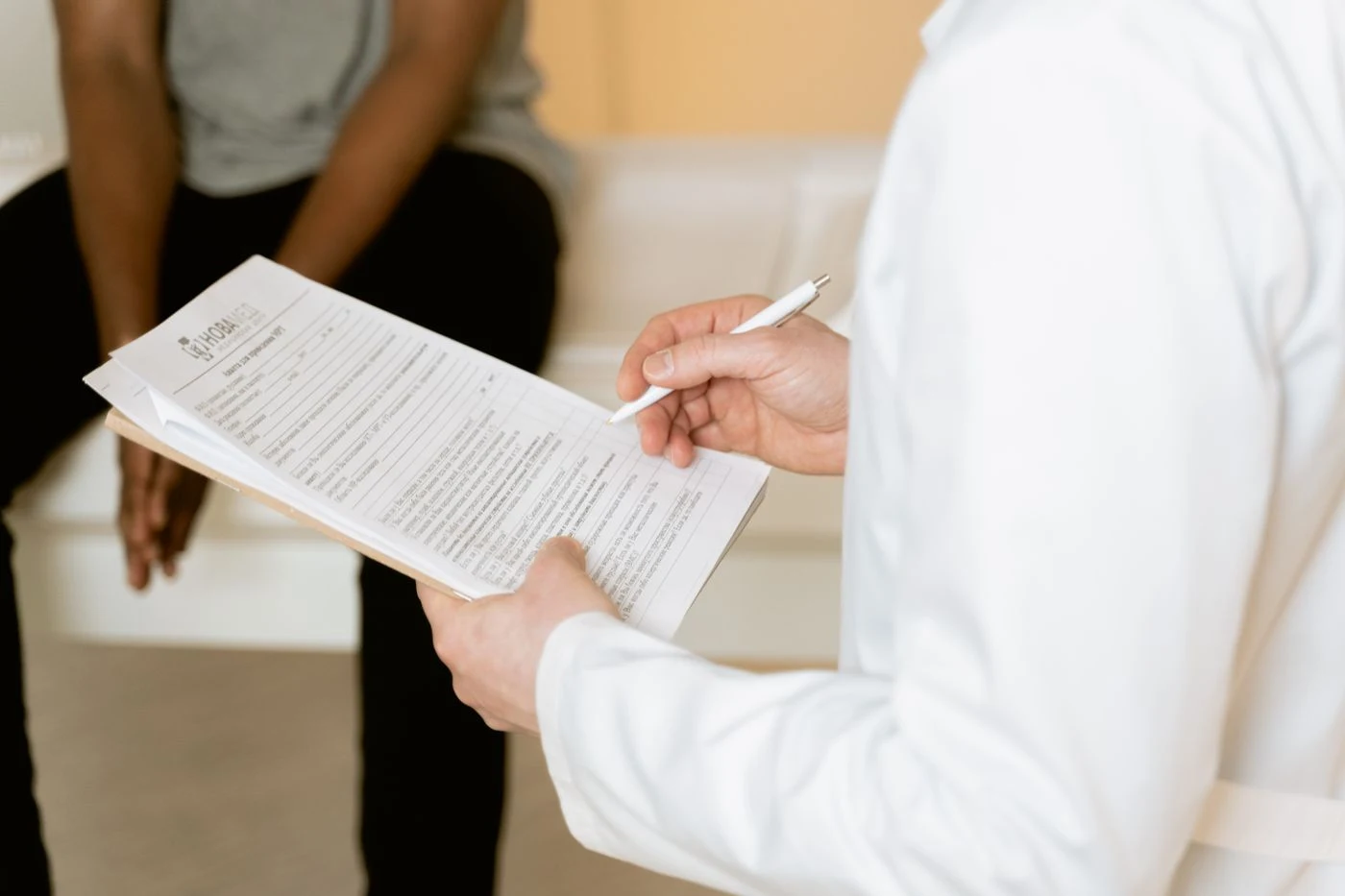 Foto stok ilustrasi artikel The Importance of Regular Checkups